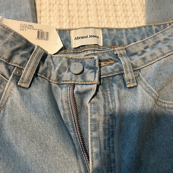 Abrand Jeans - Picture 1 of 7